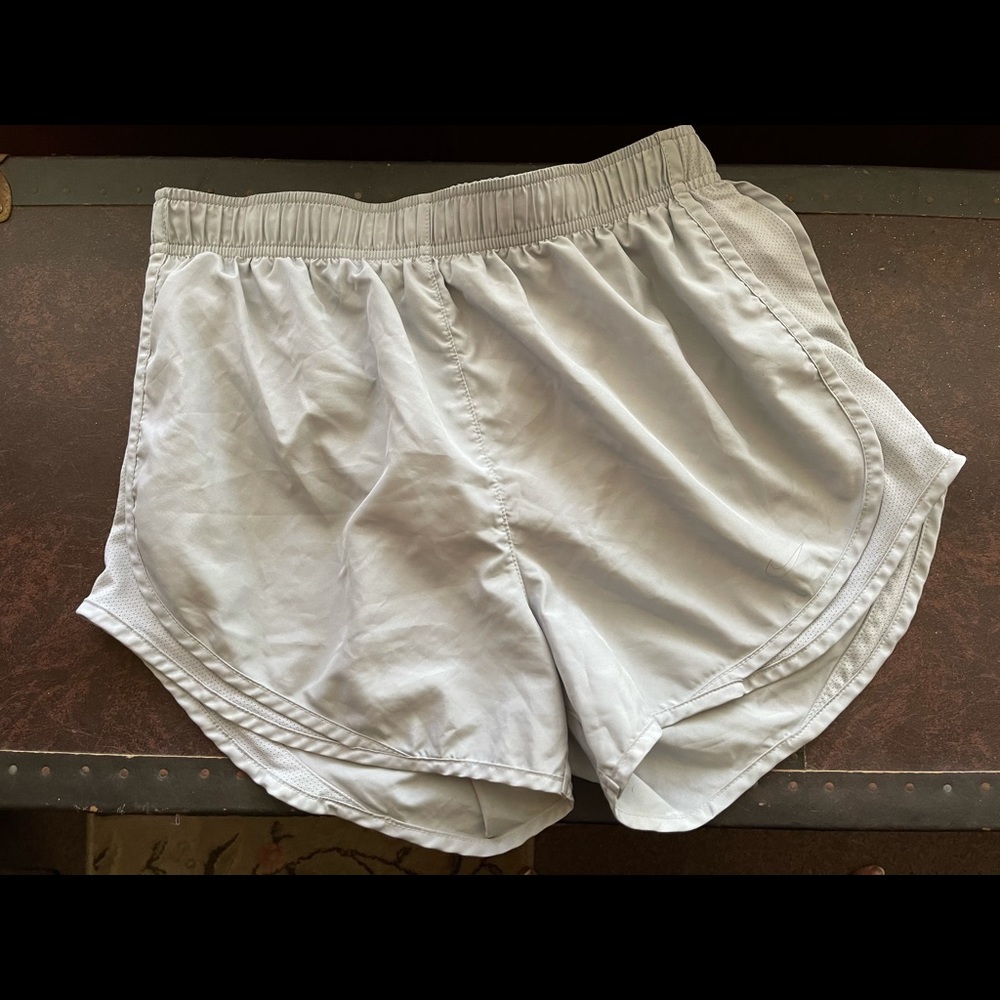 Nikes Dri Fit Shorts Grey Sz M